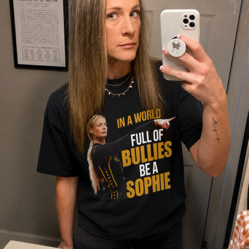 Funny Meme Sophie Cunnningham Point God T-Shirt photo review